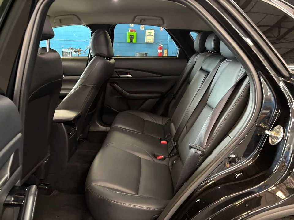 2025 Mazda CX-30 - Image 23 of 31