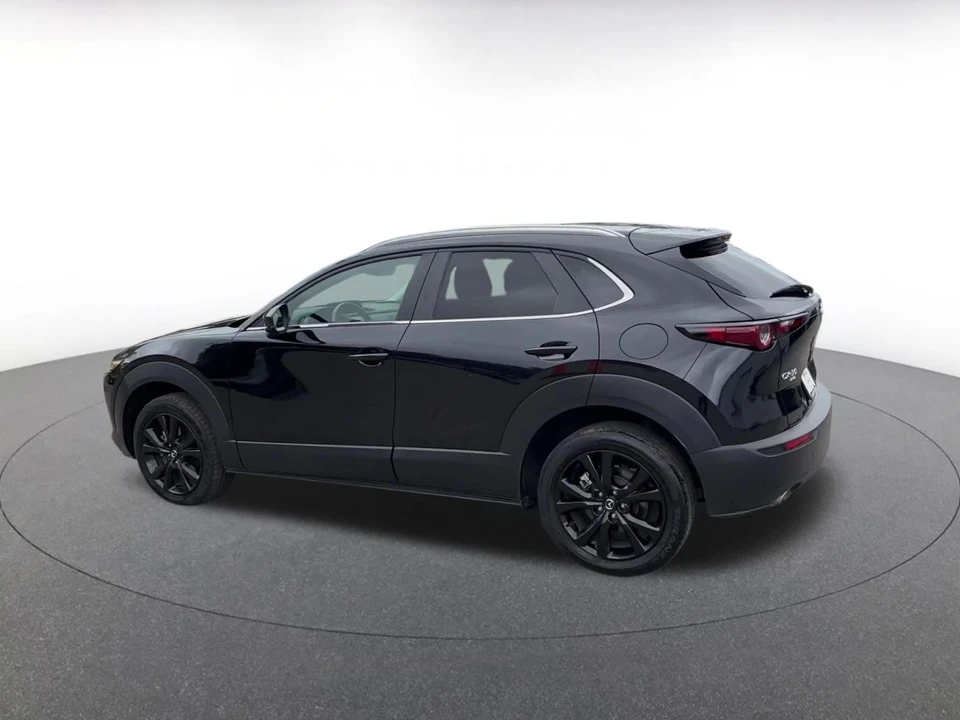 2025 Mazda CX-30 - Image 11 of 31