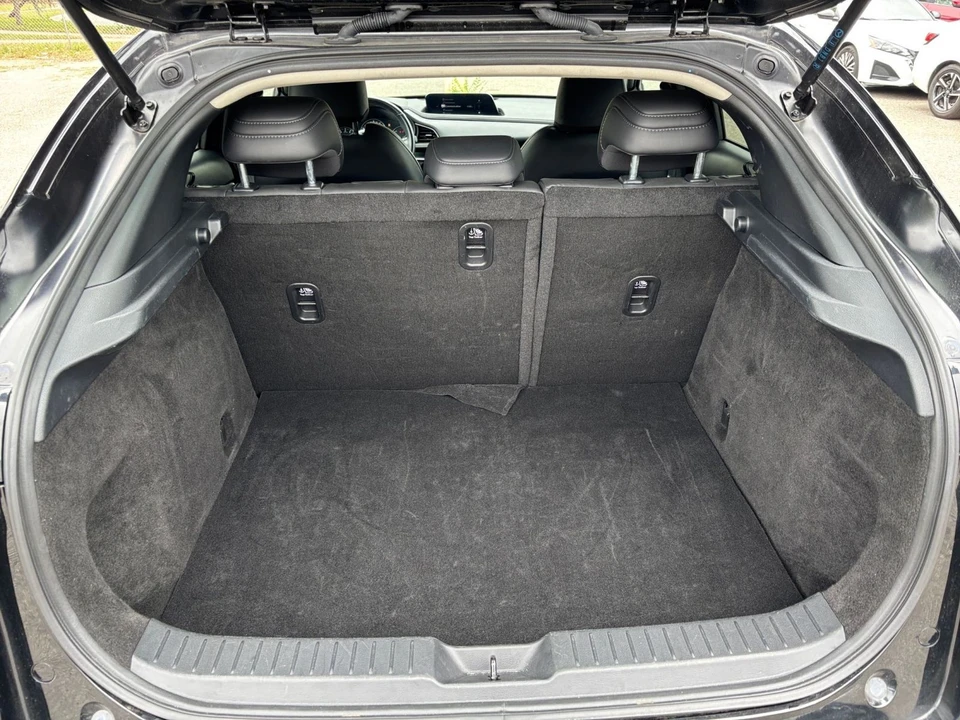 2025 Mazda CX-30 - Image 27 of 31