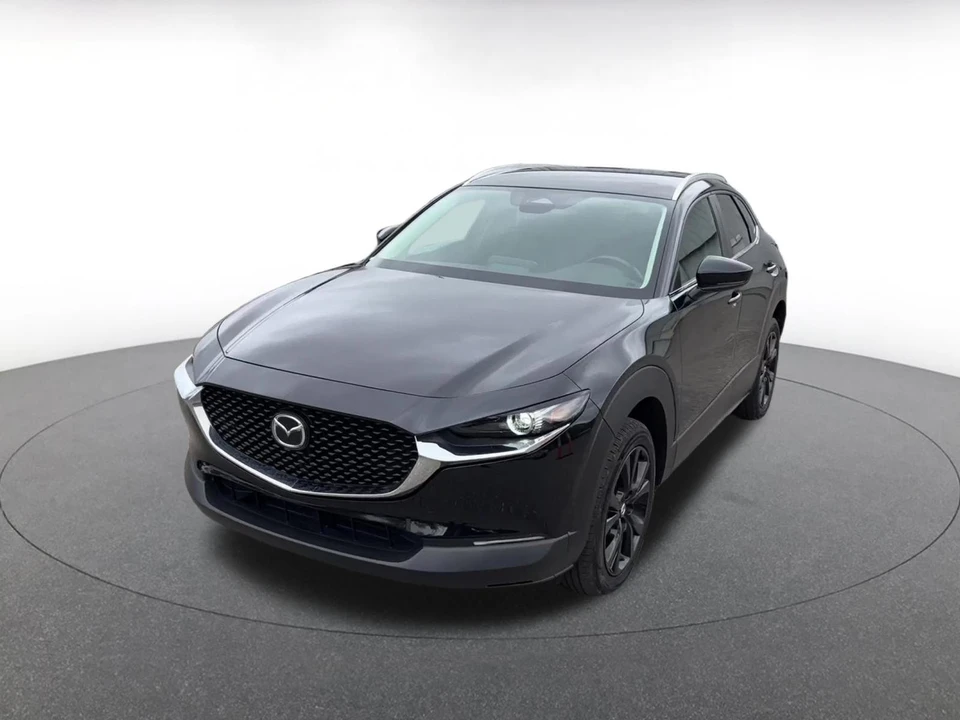 2025 Mazda CX-30 - Image 4 of 31