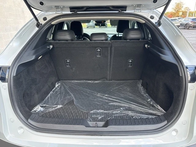 2025 Mazda CX-30 - Image 10 of 12