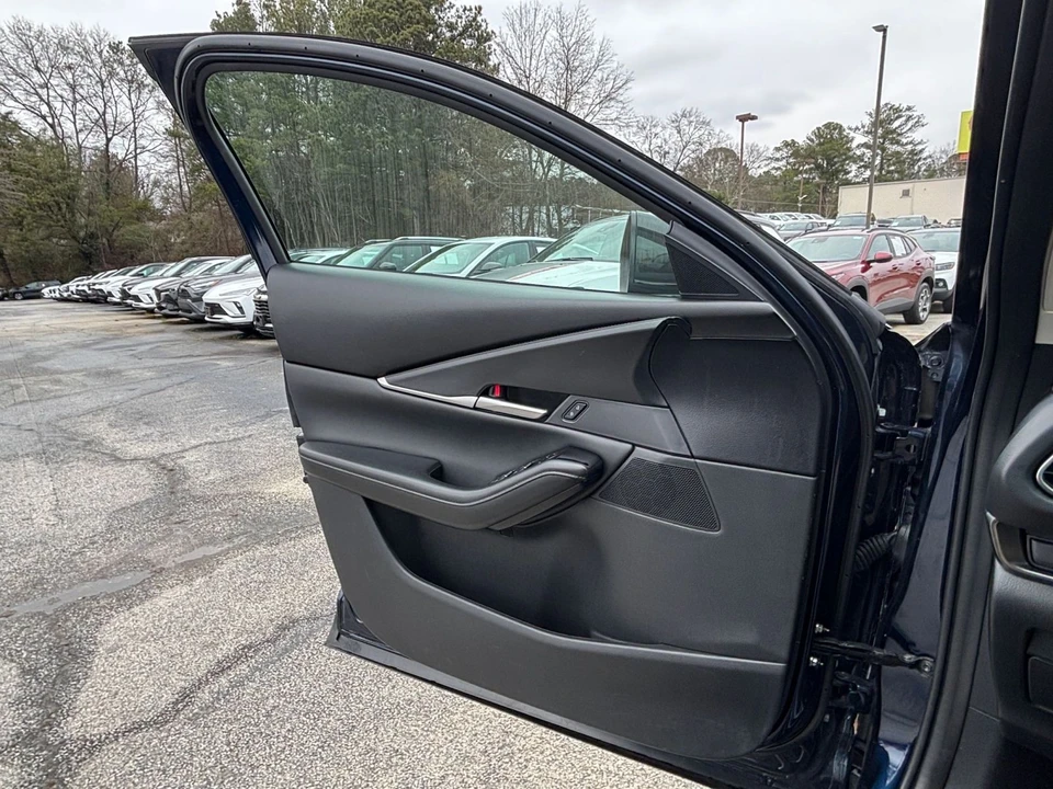 2025 Mazda CX-30 - Image 15 of 31