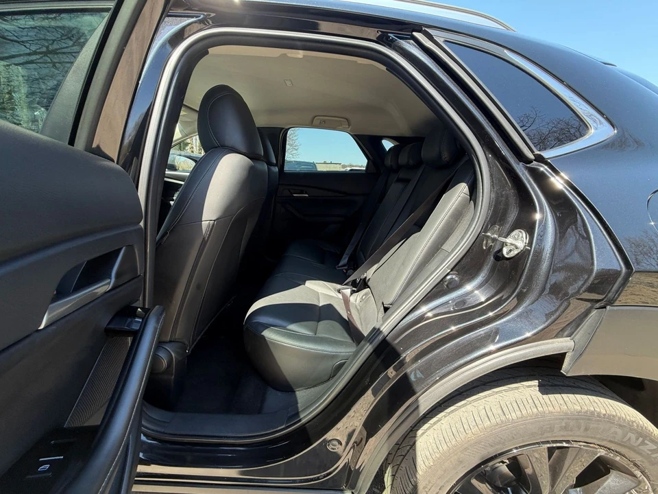 2025 Mazda CX-30 - Image 21 of 31