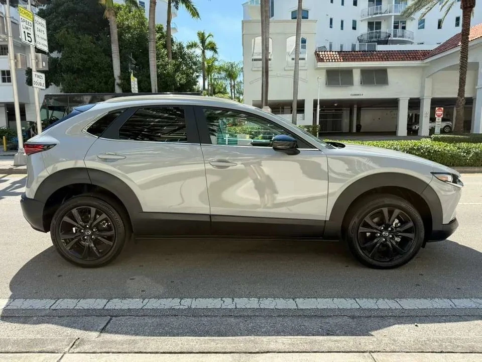 2025 Mazda CX-30 - Image 5 of 12