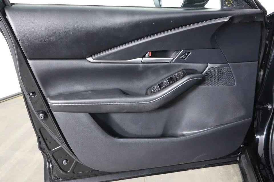2025 Mazda CX-30 - Image 14 of 20