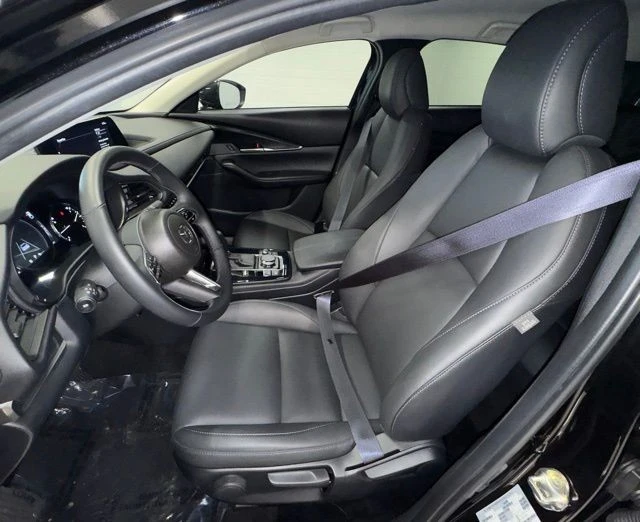 2025 Mazda CX-30 - Image 14 of 21