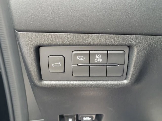 2025 Mazda CX-5 2nd Gen - Image 18 of 21