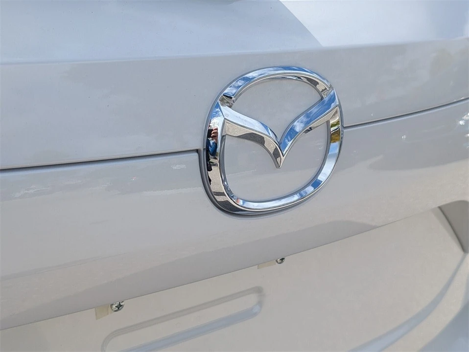 2025 Mazda CX-5 2nd Gen - Image 16 of 21