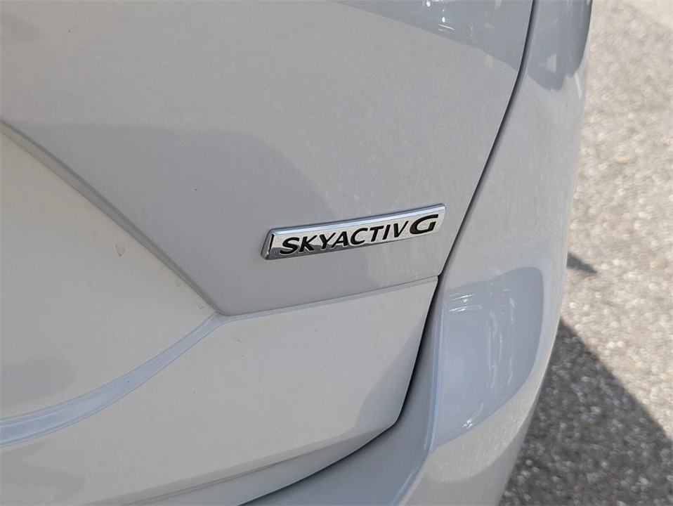 2025 Mazda CX-5 2nd Gen - Image 17 of 21