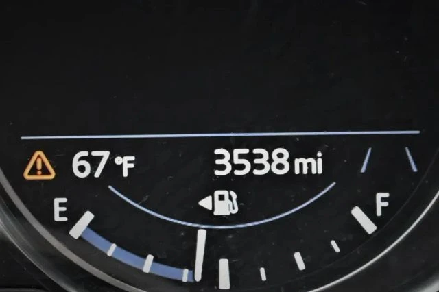 2025 Mazda CX-5 2nd Gen - Image 9 of 16