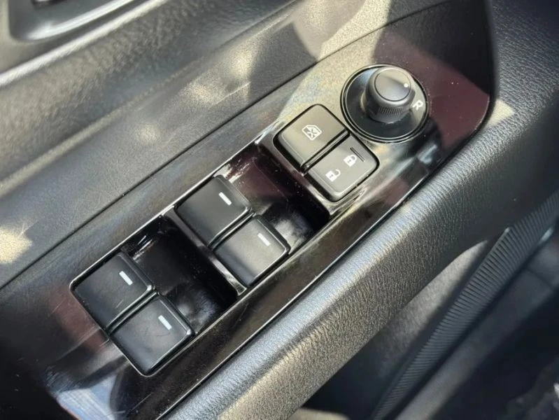2025 Mazda CX-5 2nd Gen - Image 7 of 12