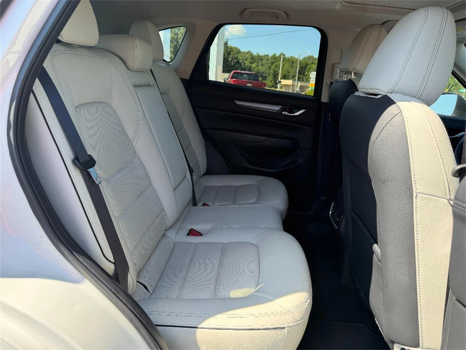 2025 Mazda CX-5 2nd Gen - Image 17 of 31