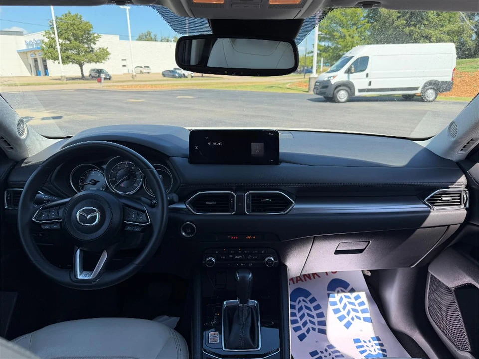 2025 Mazda CX-5 2nd Gen - Image 19 of 31