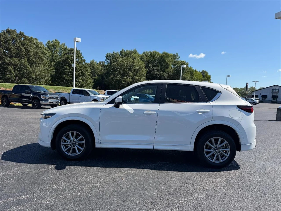 2025 Mazda CX-5 2nd Gen - Image 4 of 31