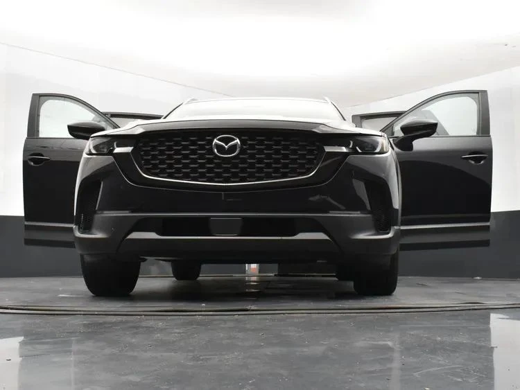 2025 Mazda CX-50 - Image 11 of 12