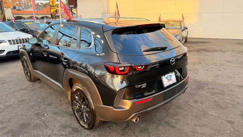 2025 Mazda CX-50 - Image 5 of 12