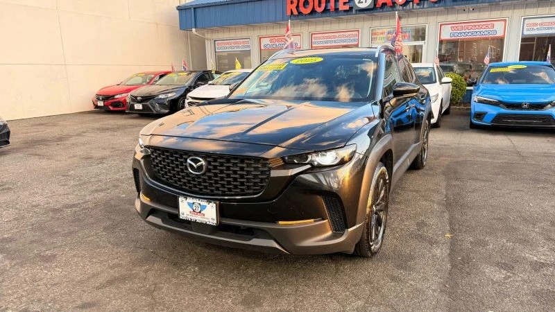 2025 Mazda CX-50 - Image 4 of 12