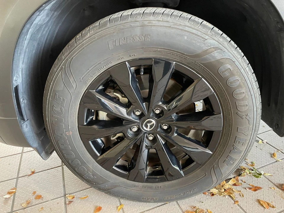 2025 Mazda CX-50 - Image 27 of 31