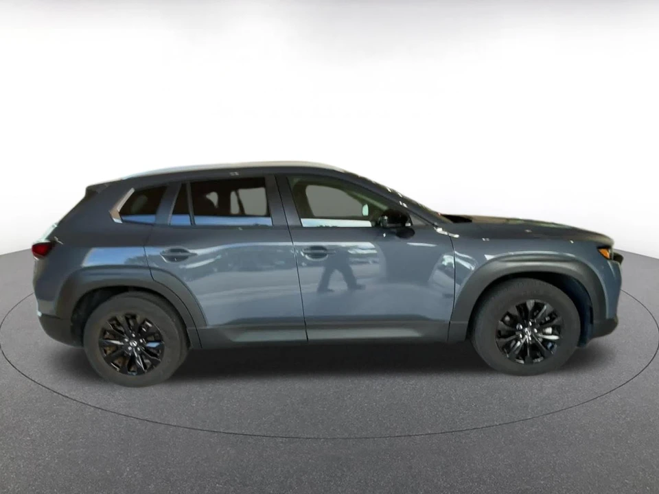 2025 Mazda CX-50 - Image 15 of 31