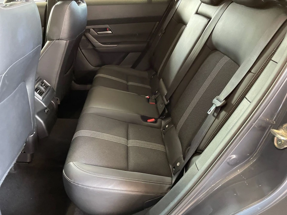 2025 Mazda CX-50 - Image 23 of 31