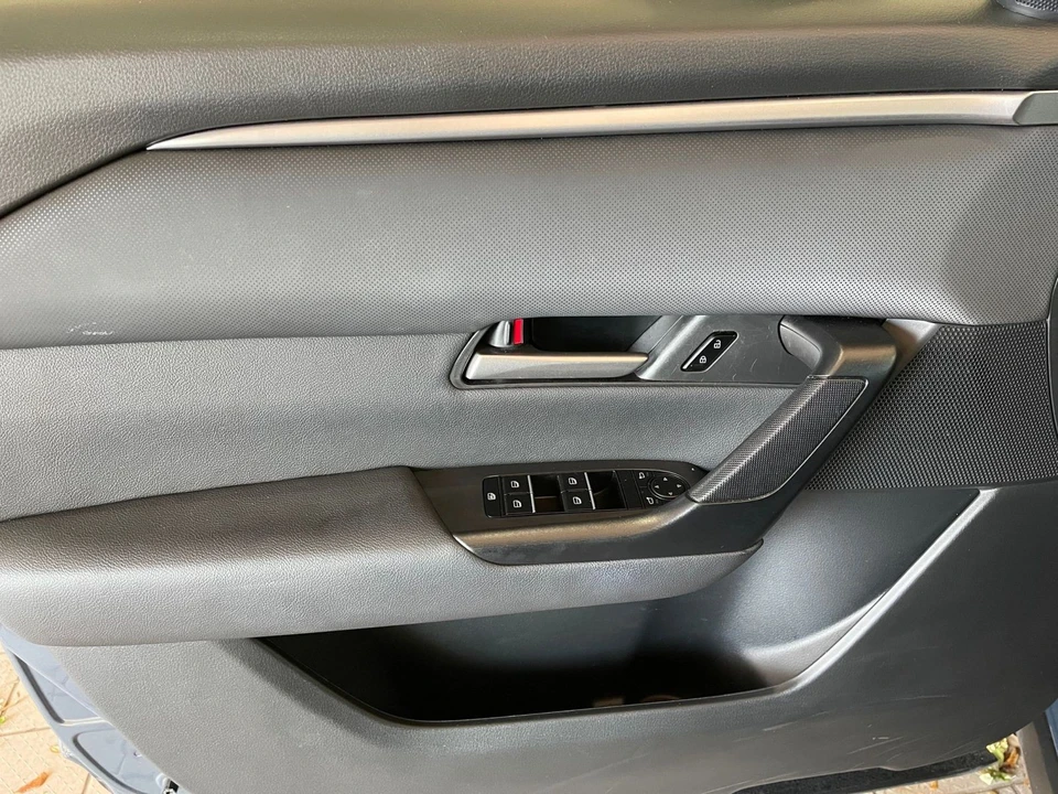 2025 Mazda CX-50 - Image 17 of 31