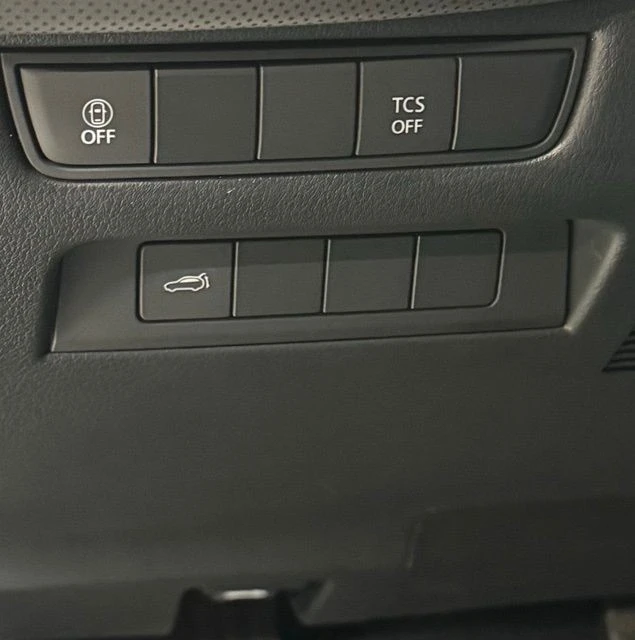 2025 Mazda CX-50 - Image 20 of 21