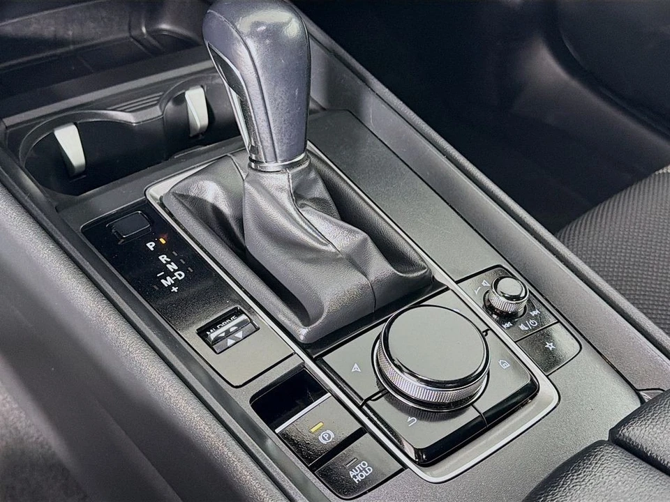 2025 Mazda CX-50 - Image 19 of 31