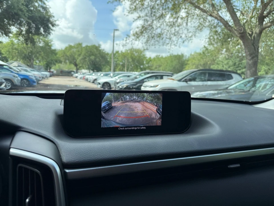 2025 Mazda CX-50 - Image 15 of 31