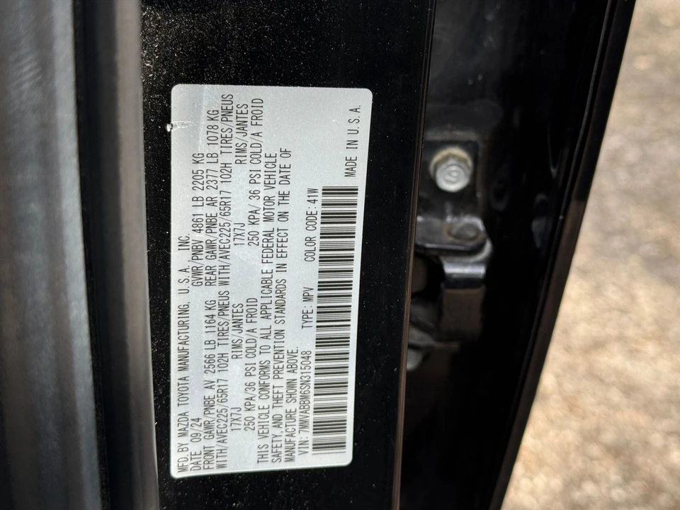 2025 Mazda CX-50 - Image 24 of 31