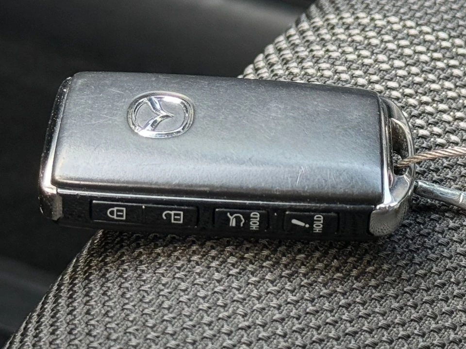 2025 Mazda CX-50 - Image 17 of 31