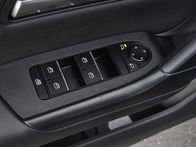 2025 Mazda CX-50 - Image 10 of 12
