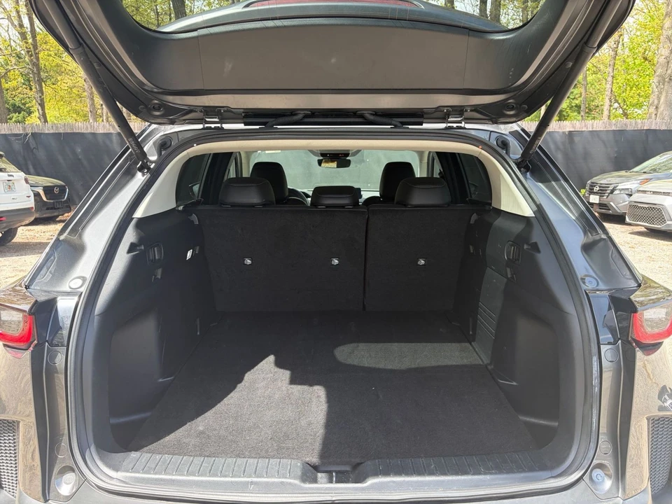 2025 Mazda CX-50 - Image 27 of 31