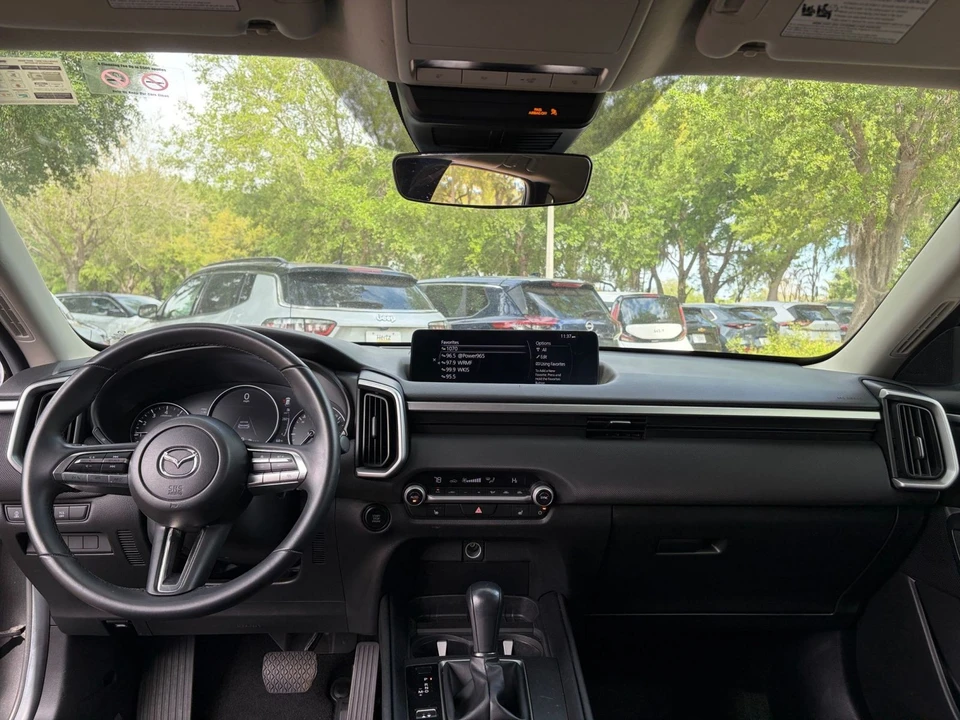 2025 Mazda CX-50 - Image 25 of 31