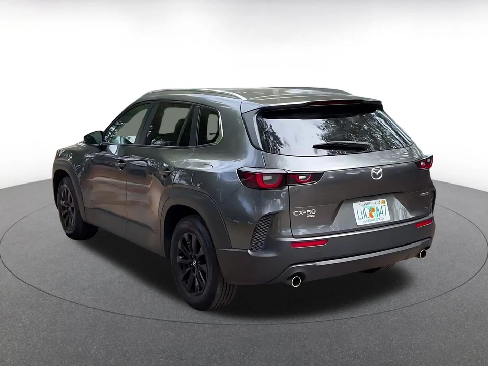 2025 Mazda CX-50 - Image 9 of 31