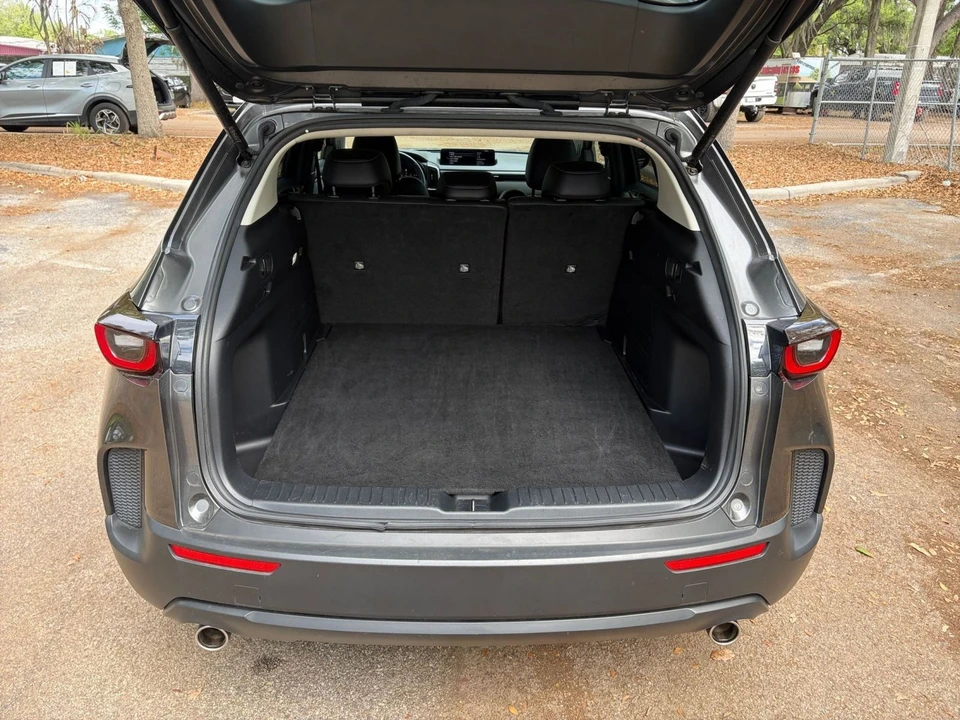 2025 Mazda CX-50 - Image 23 of 31