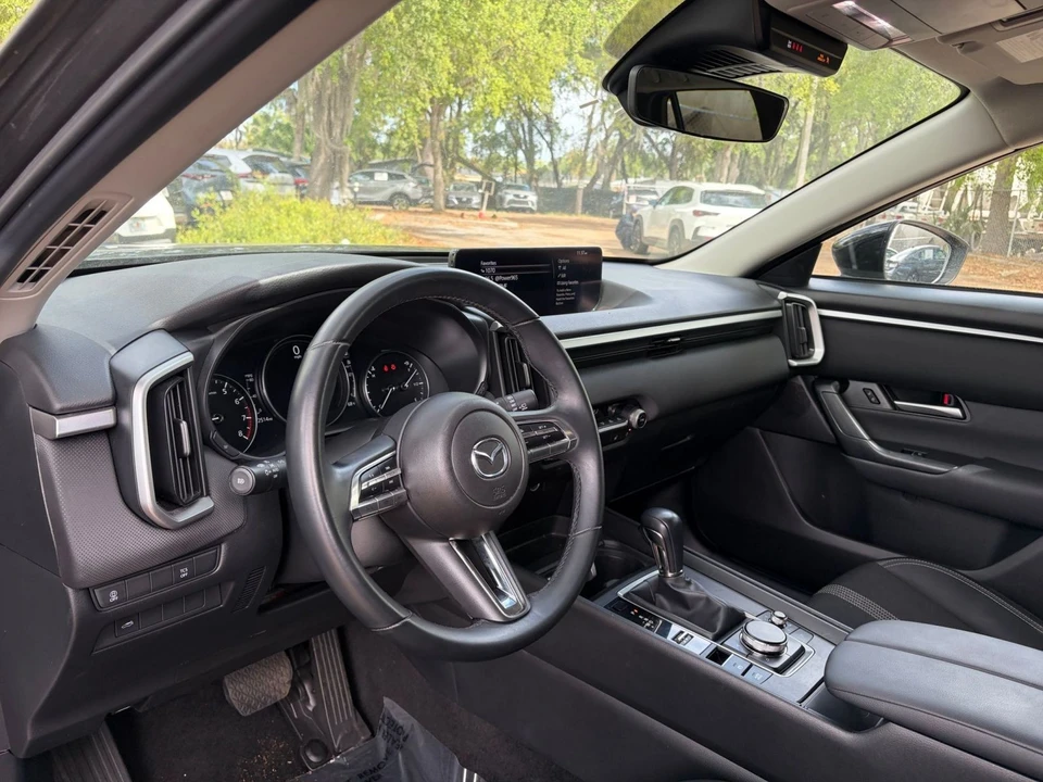 2025 Mazda CX-50 - Image 26 of 31