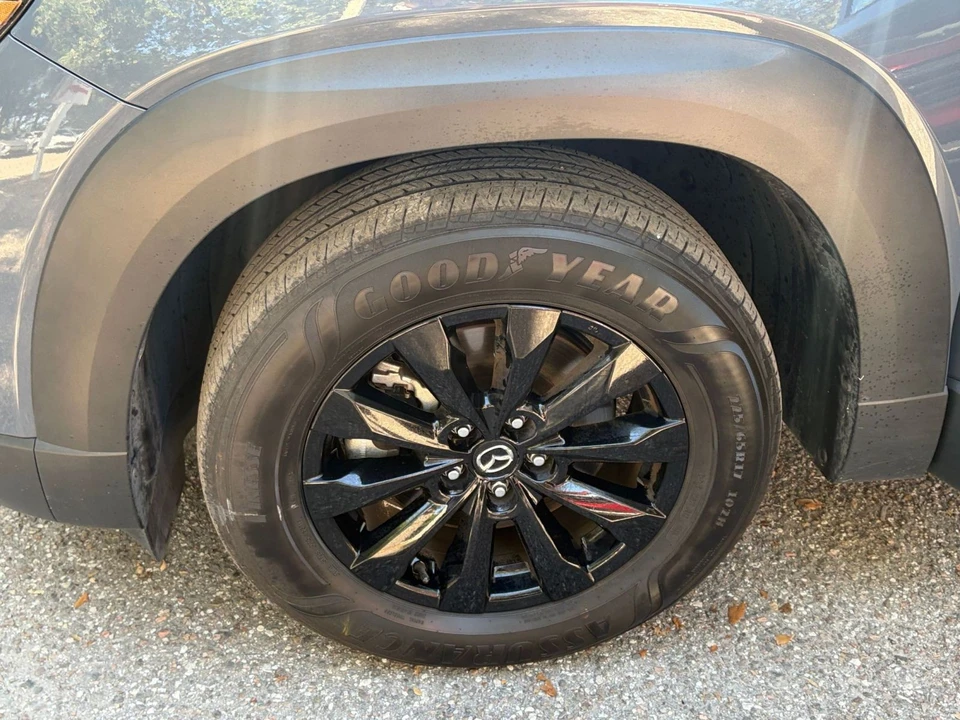 2025 Mazda CX-50 - Image 26 of 31