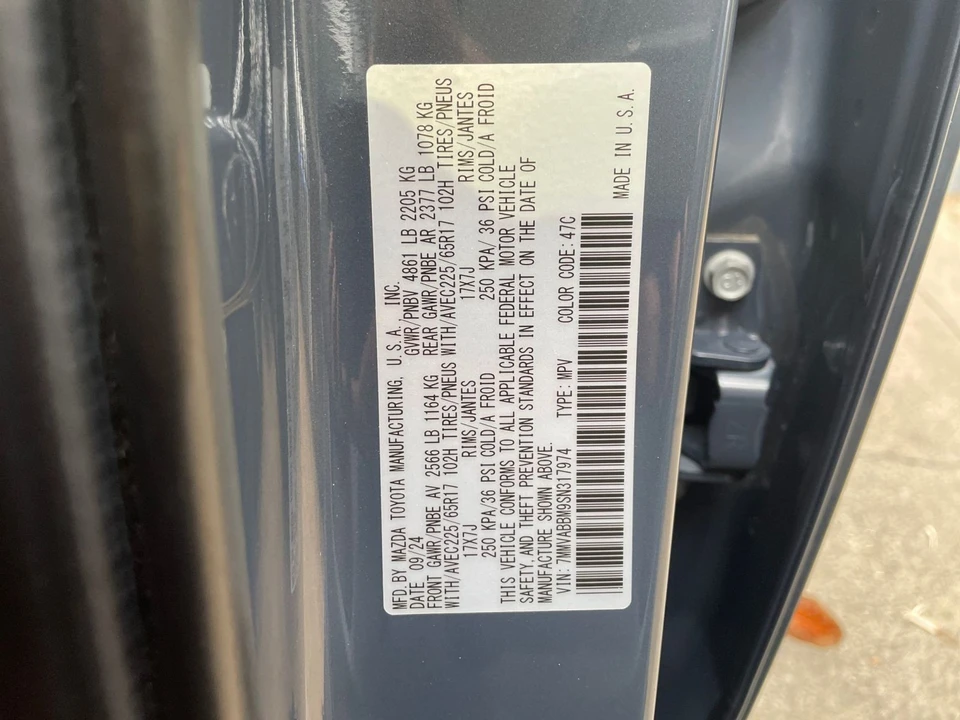 2025 Mazda CX-50 - Image 26 of 31