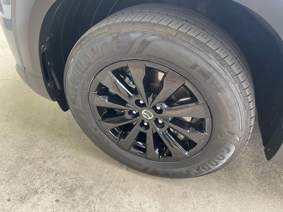 2025 Mazda CX-50 - Image 27 of 31