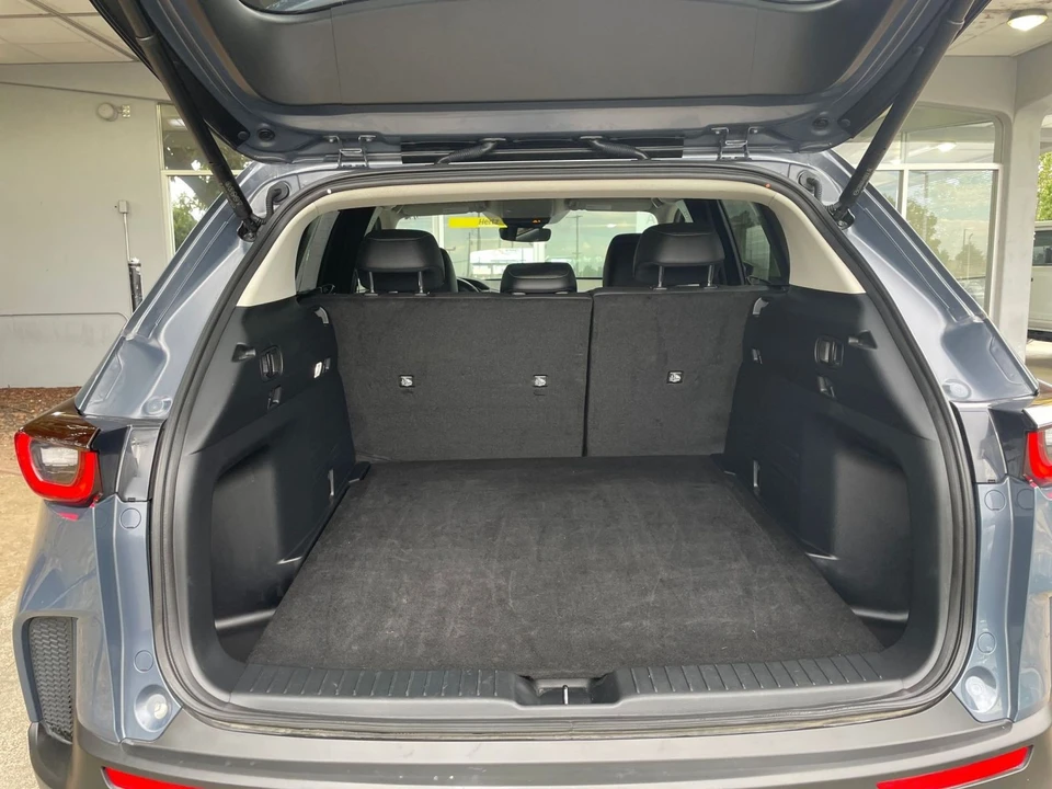 2025 Mazda CX-50 - Image 28 of 31