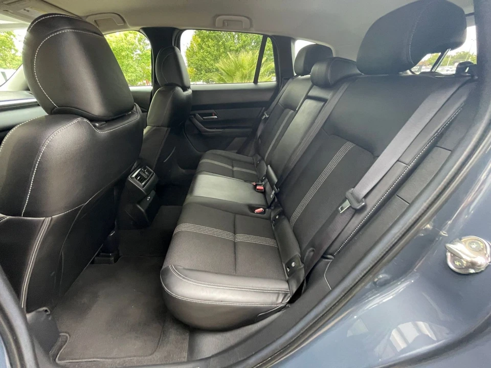 2025 Mazda CX-50 - Image 23 of 31