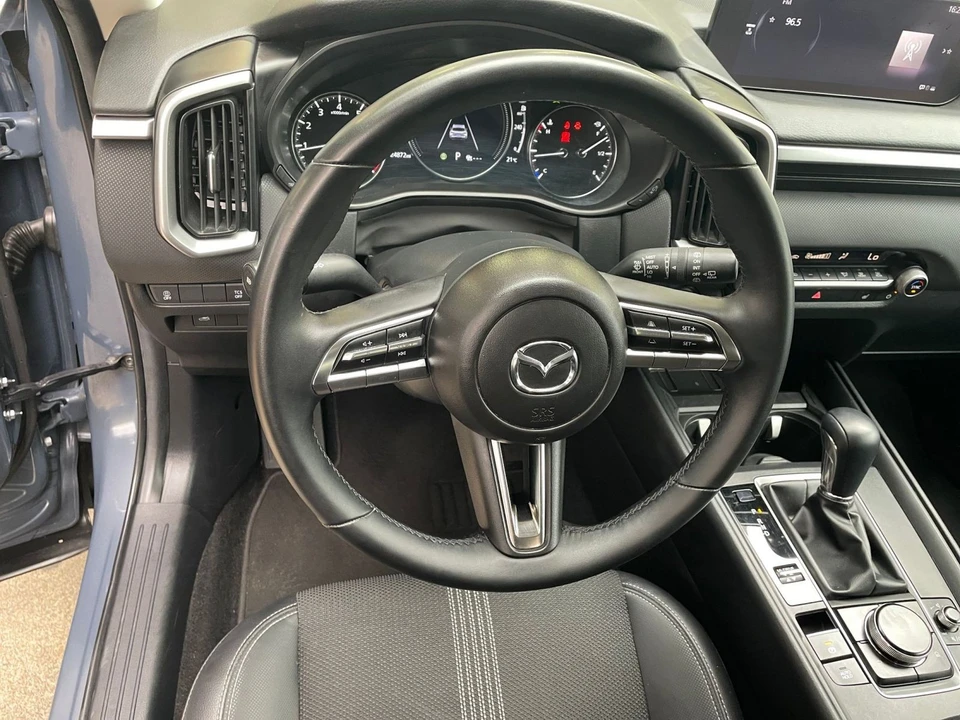 2025 Mazda CX-50 - Image 25 of 31
