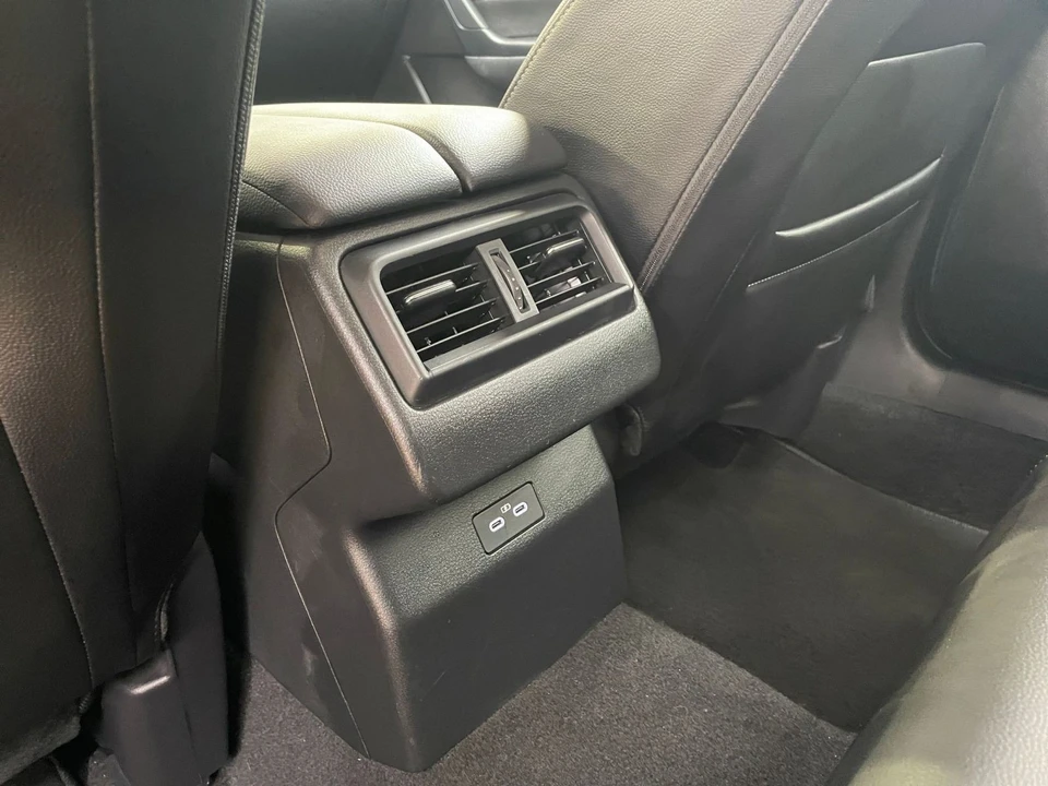 2025 Mazda CX-50 - Image 22 of 31
