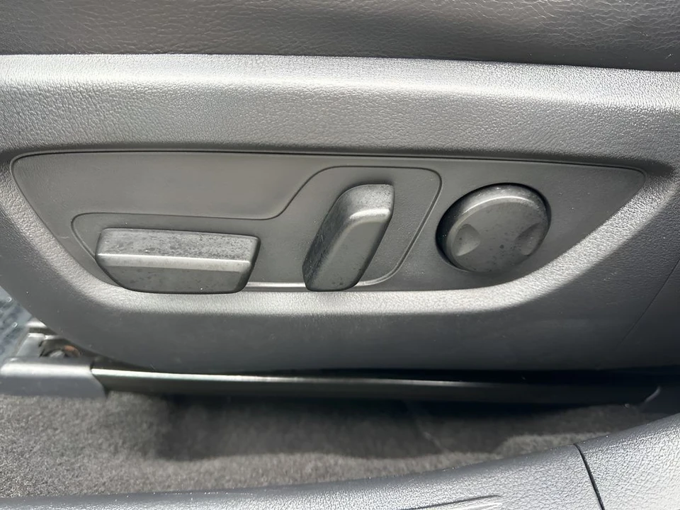 2025 Mazda CX-50 - Image 10 of 12