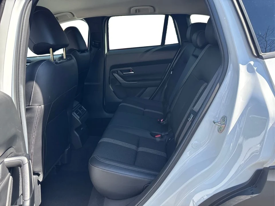 2025 Mazda CX-50 - Image 10 of 12