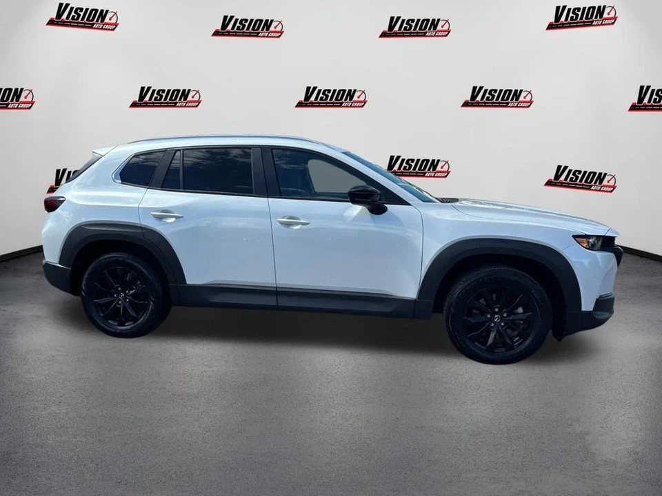 2025 Mazda CX-50 - Image 4 of 12