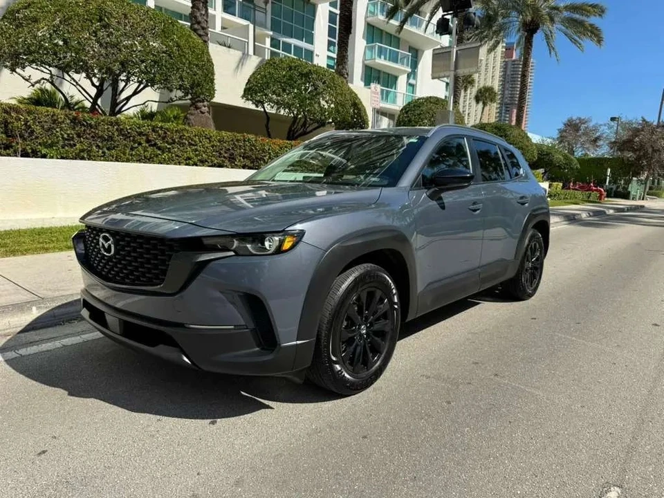 2025 Mazda CX-50 - Image 4 of 12