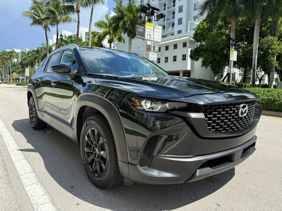 2025 Mazda CX-50 - Image 4 of 12