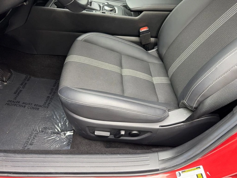 2025 Mazda CX-50 - Image 26 of 31