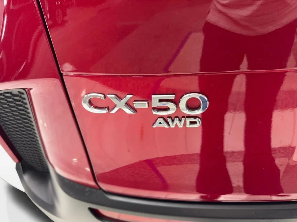 2025 Mazda CX-50 - Image 23 of 31